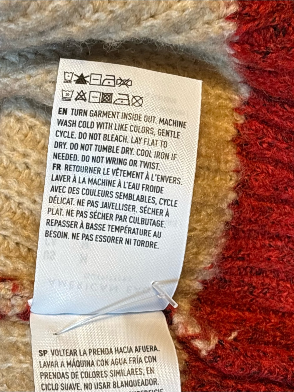 American Eagle Women’s Sweater Size Medium Cardigan Red and Cream Striped V-Neck - Picture 5 of 7